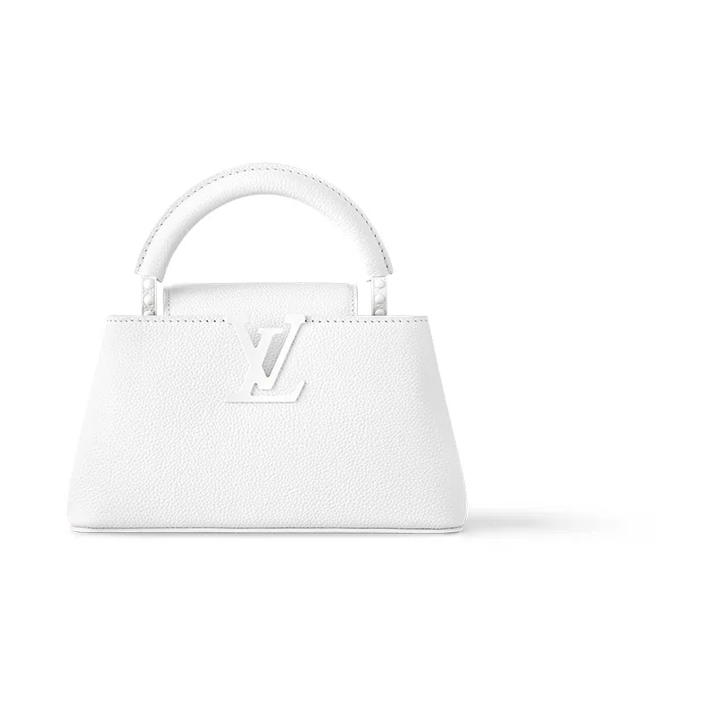 LOUIS VUITTON Capucines EAST WEST