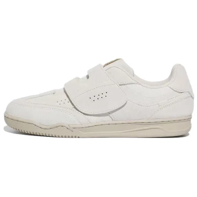 FILA Slant Shot