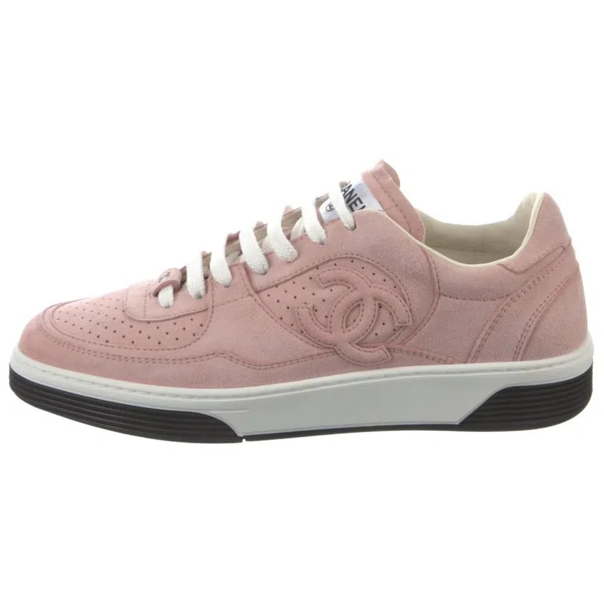 CHANEL Suede Low Top Sneakers Pink