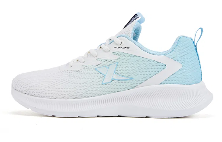 特步 轻便减震耐磨 低帮 跑步鞋 男款 白蓝