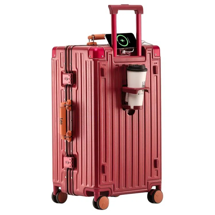 Lee Luggage