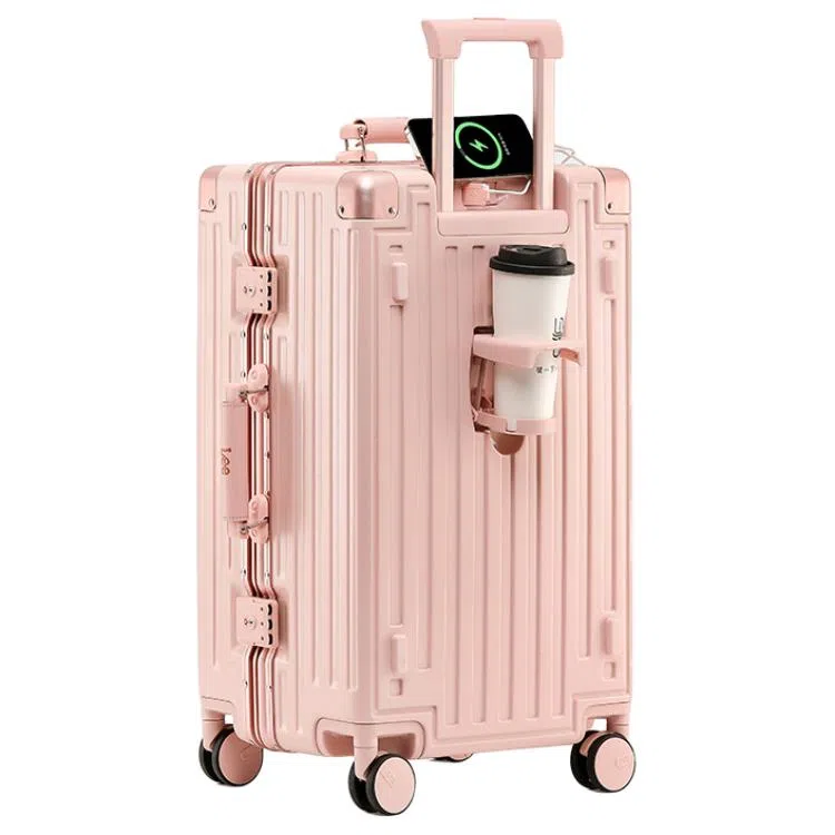 Lee Luggage
