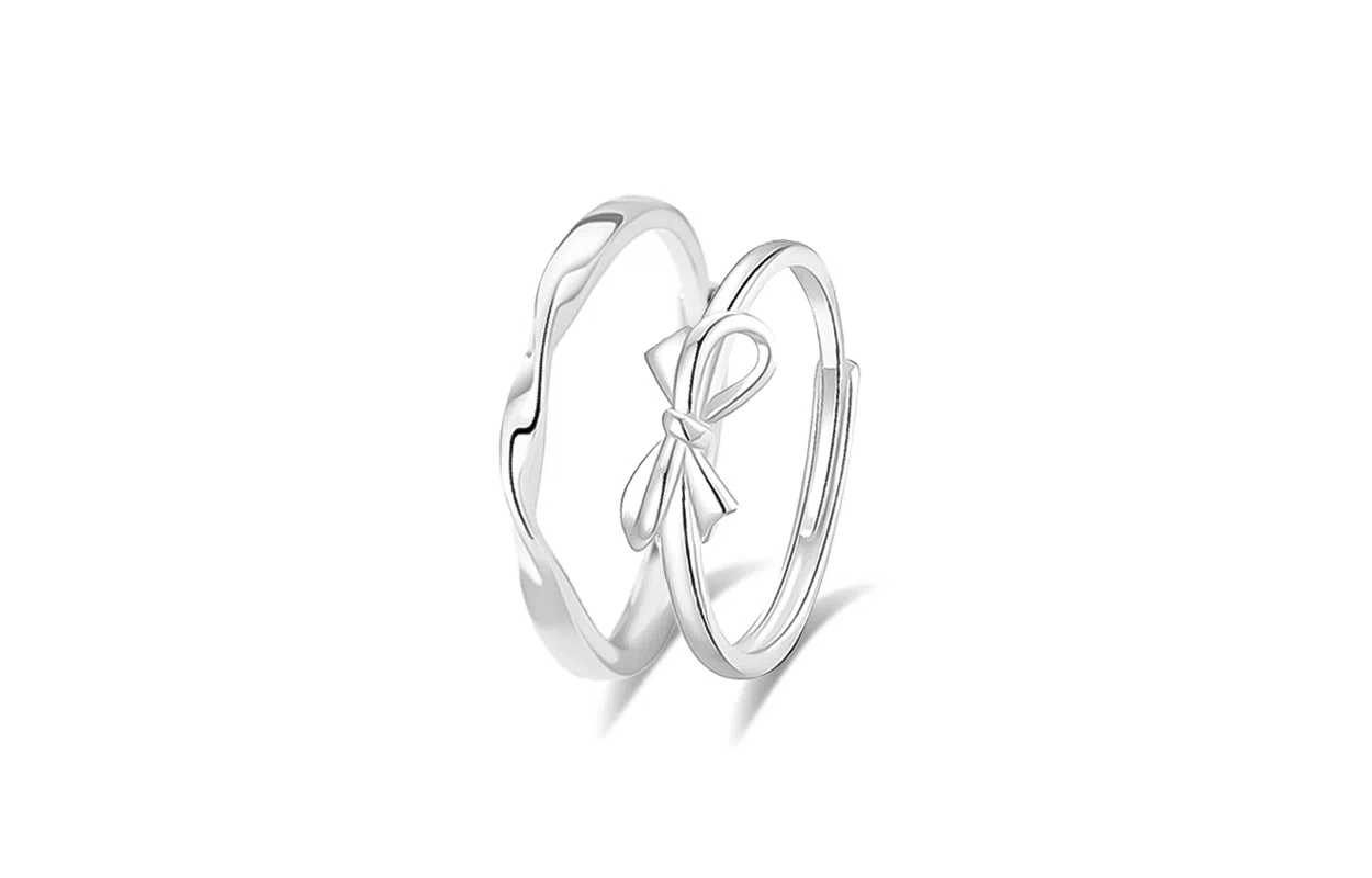 牧言 冷淡风气质简约小众设计高级感 光面立体素圈莫比乌斯蝴蝶结缠绕对戒可调节指环 合金 交织爱恋戒指 男女同款情侣款