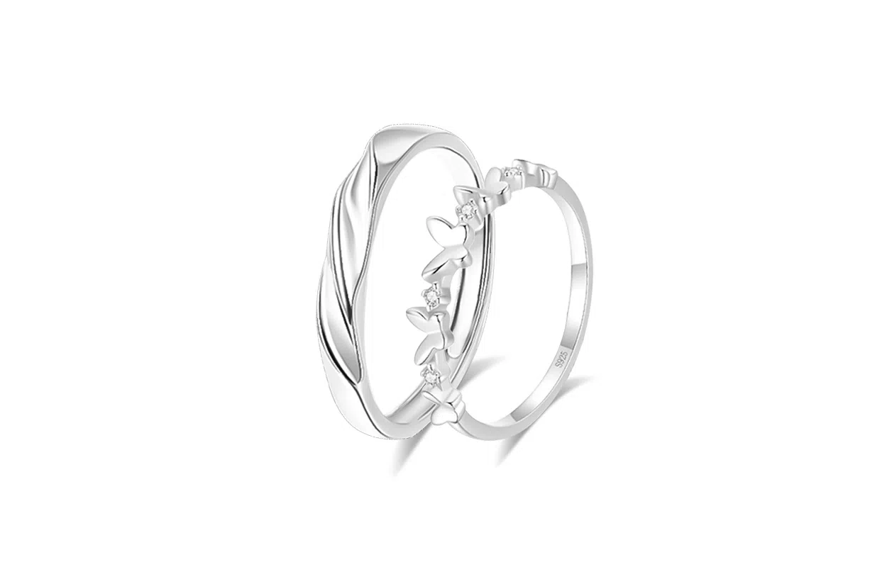 牧言 冷淡风气质简约小众设计高级感 光面褶皱素圈在逃公主对戒可调节指环 合金 蝴蝶结戒指 男女同款情侣款