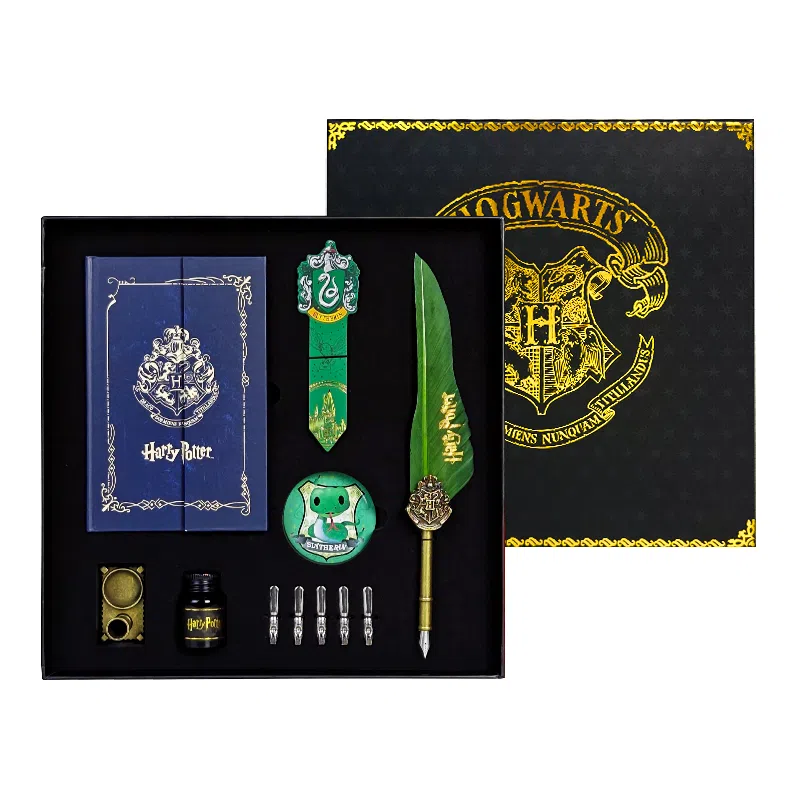 Harry Potter Feather Pen Gift Set