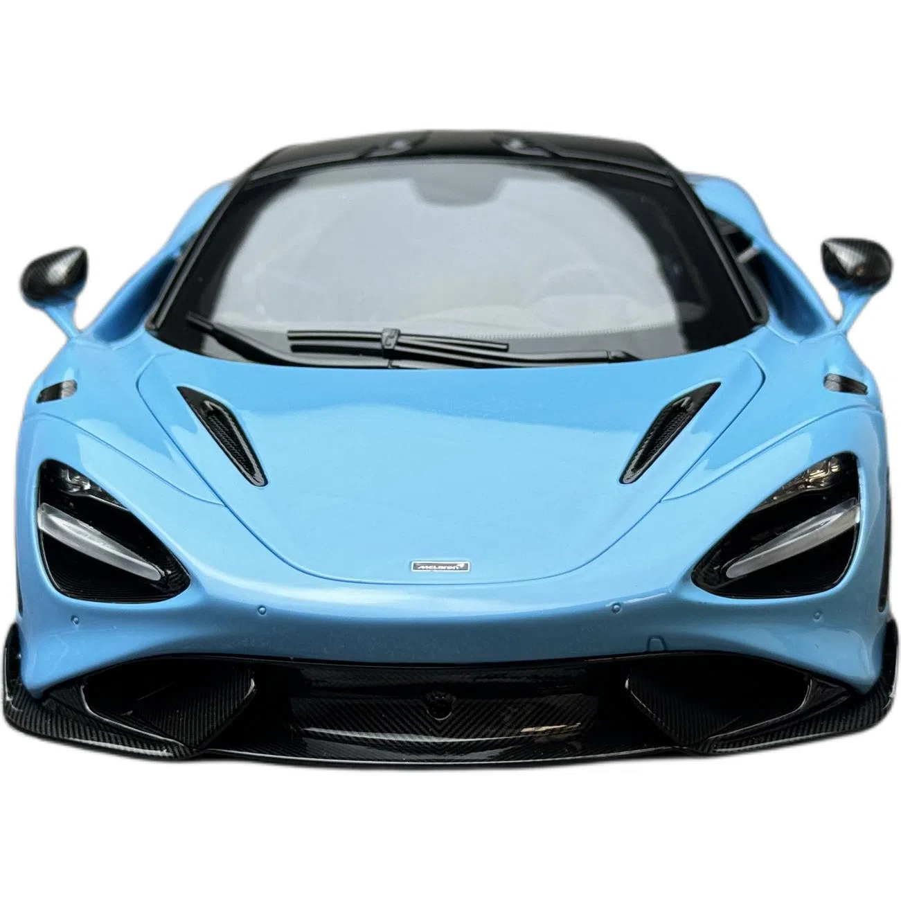 LCD HPD McLaren 765LT