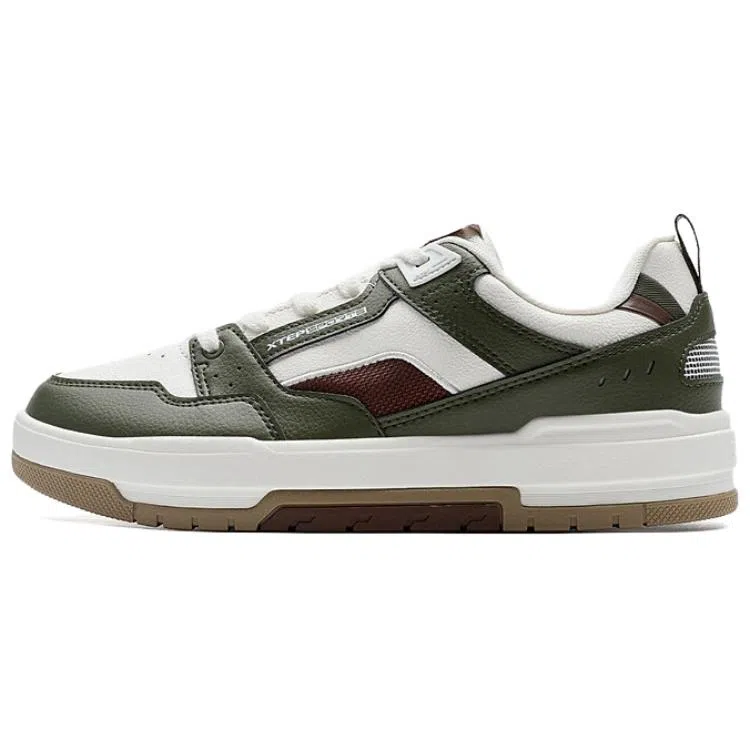 特步 裂变 舒适百搭 耐磨防滑 低帮 板鞋 男款 绿白