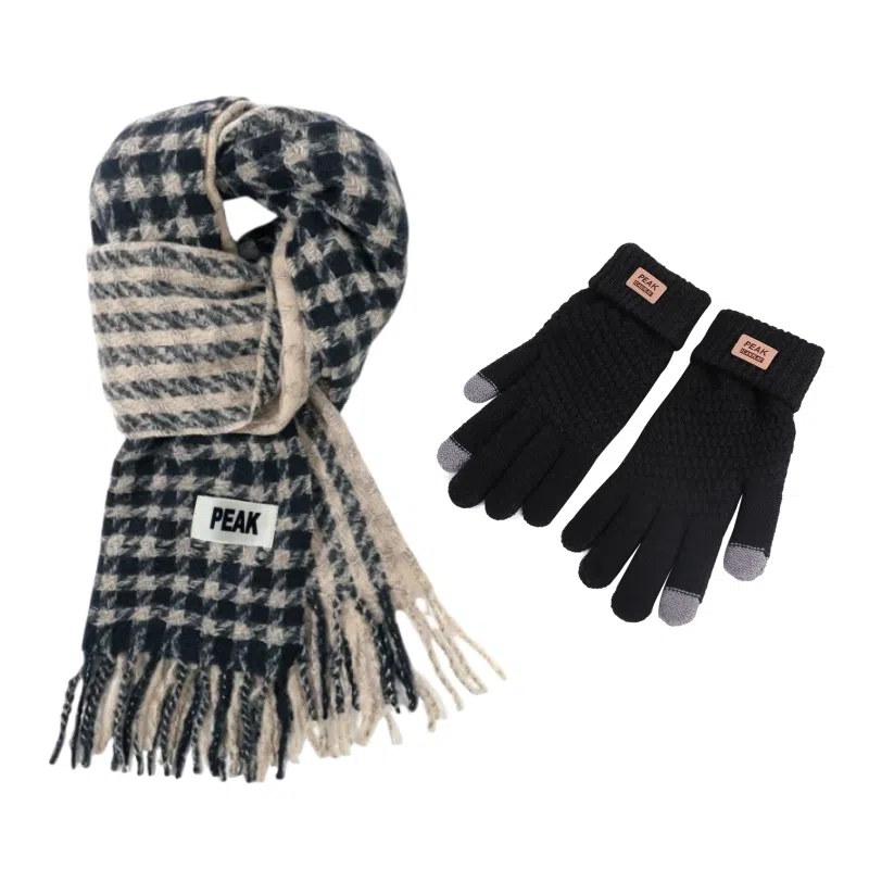 Peak Houndstooth Scarf