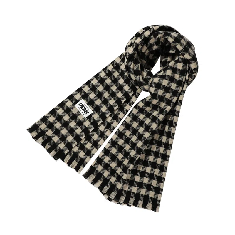 匹克 亲肤柔软复古潮流防风防寒保暖细腻 软蓬蓬软绵绵国风高颜值高端大气上档次滑雪高原 聚酯纤维 绒线围巾 男女同款情侣款 黑白