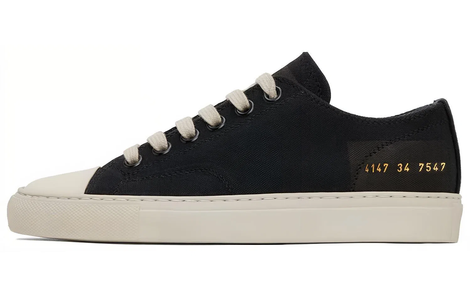 COMMON PROJECTS Tfournament Low Black