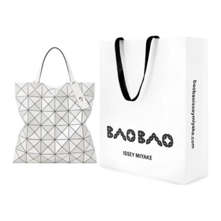 ISSEY MIYAKE Lucent Tote
