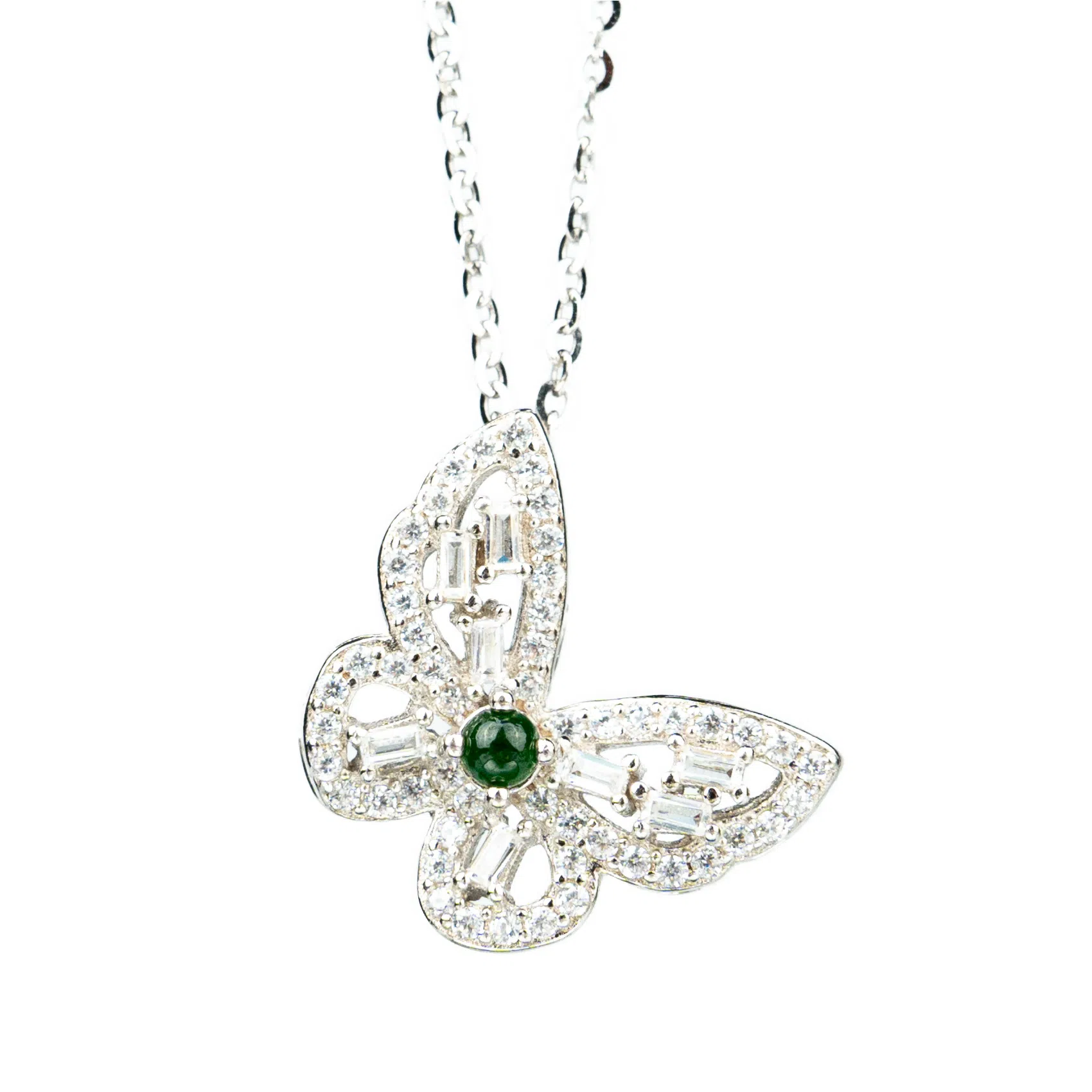 七享 高级清冷感爆闪蝴蝶镶嵌蛋面翡翠吊坠 招财转运美好寓意轻奢通勤仙女公主感凸显气质 糯冰 项链 女款