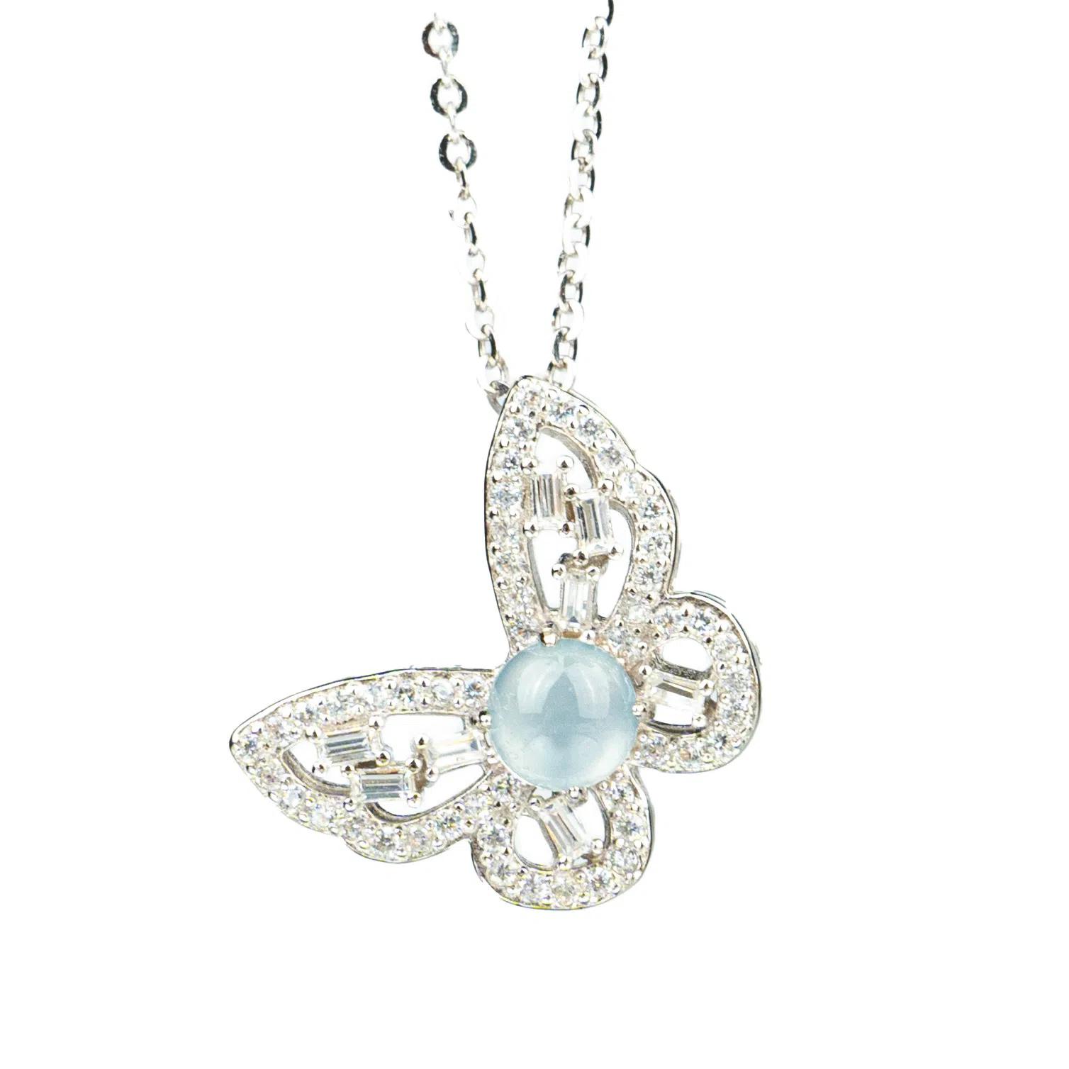 七享 高级清冷感爆闪蝴蝶镶嵌蛋面翡翠吊坠 招财转运美好寓意轻奢通勤仙女公主感凸显气质 糯冰 项链 女款