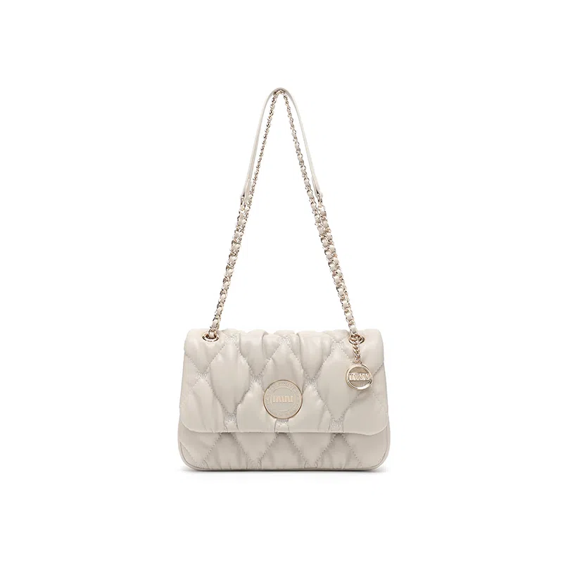 SEPTWOLVES Quilted Chain Crossbody Bag Ivory