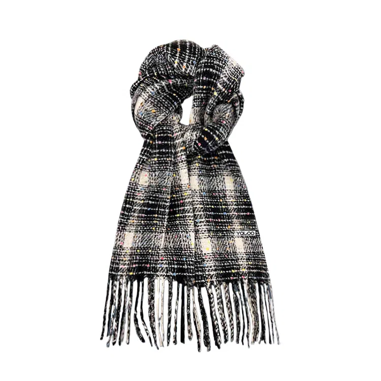 雅鹿 秋冬季超显白彩虹豆保暖加厚显白流苏披肩户外防寒护颈韩系氛围感学院风学生毛绒围脖 聚酯纤维 绒线围巾 男女同款情侣款 礼盒装