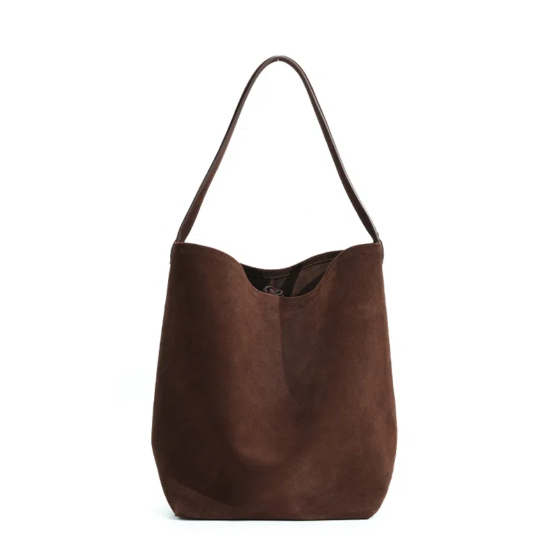 VANDEE Bucket Bag