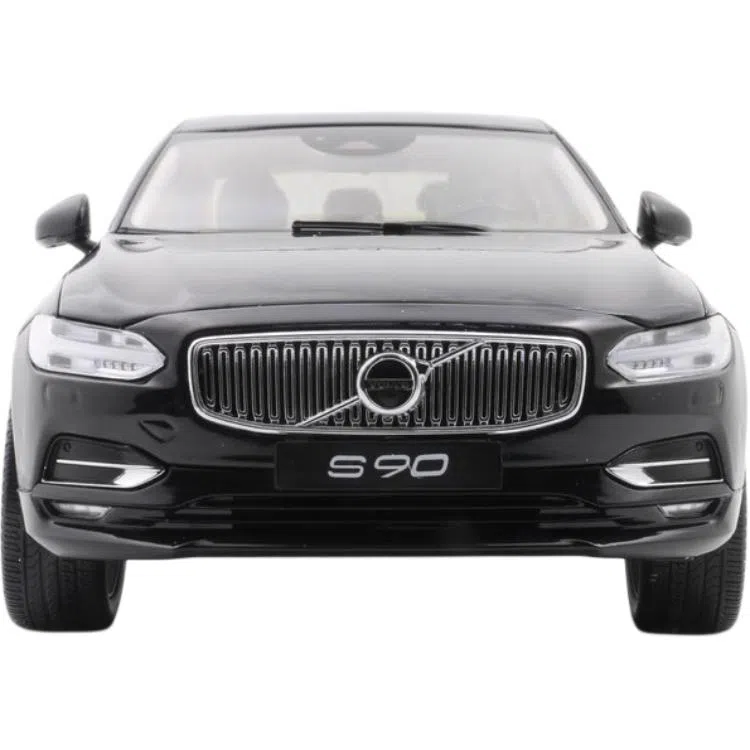 118 VOLVO S90