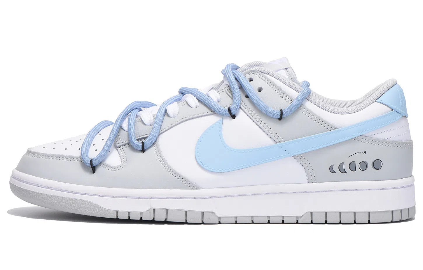 Nike Dunk vibe
