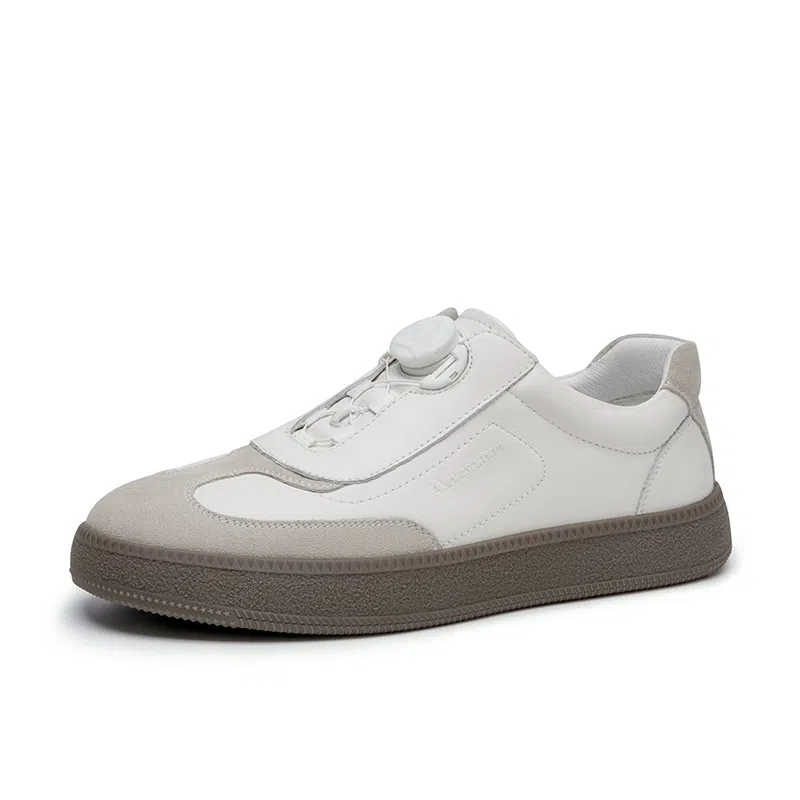 AQUASCUTUM