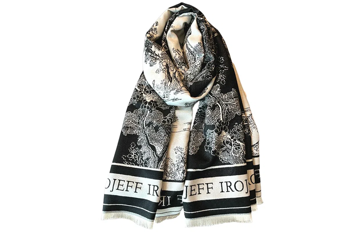 优幽兰 百搭高级感披肩韩版轻奢小众设计感水墨画国风围脖外搭两用复古氛围感上班通勤气质穿搭 仿羊绒 绒线围巾 女款