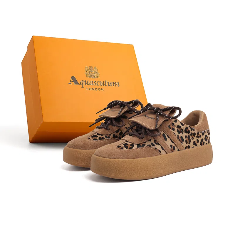 AQUASCUTUM
