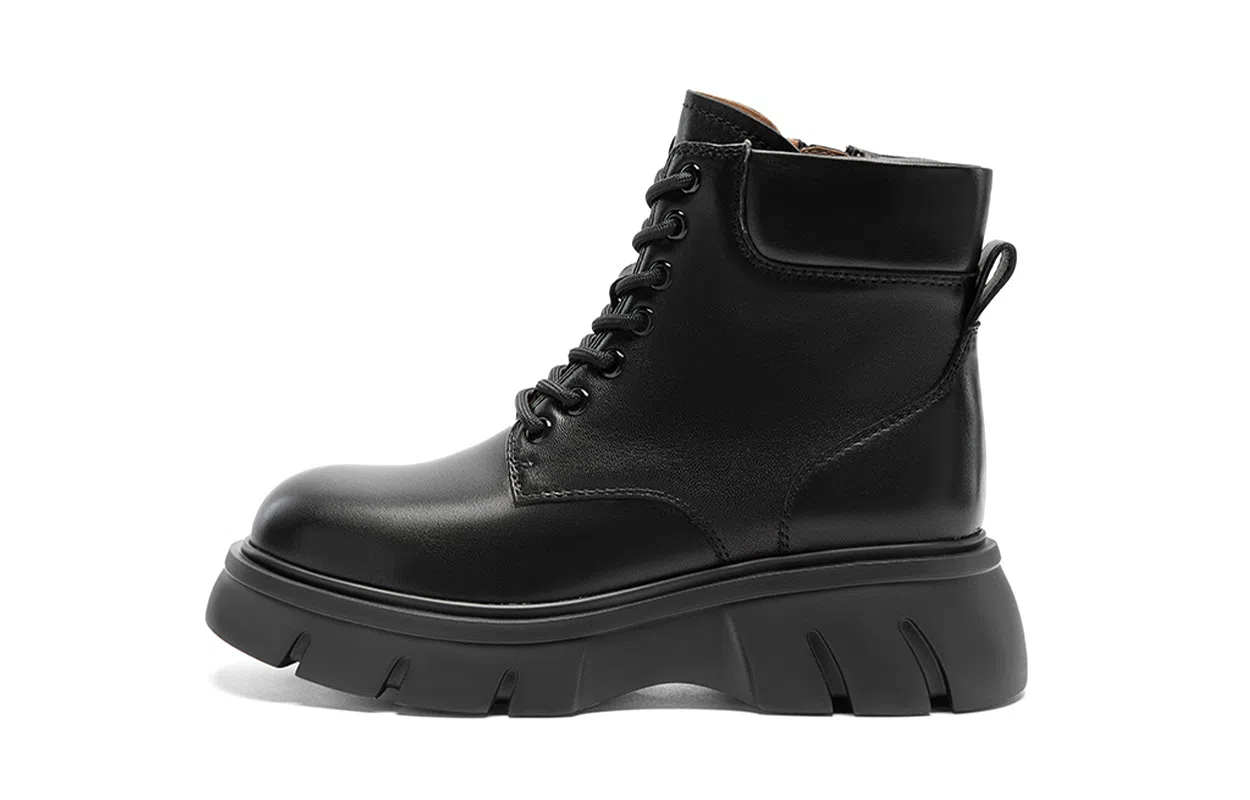 NINE WEST