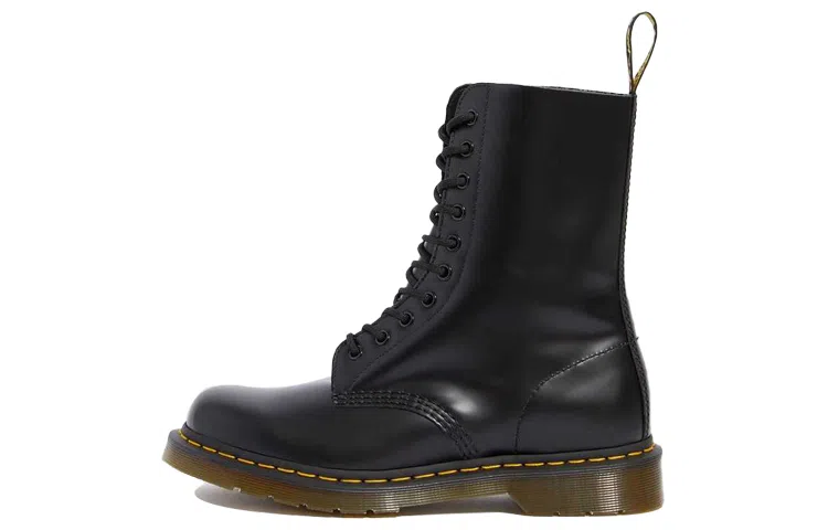 Dr. Martens 1490 Black