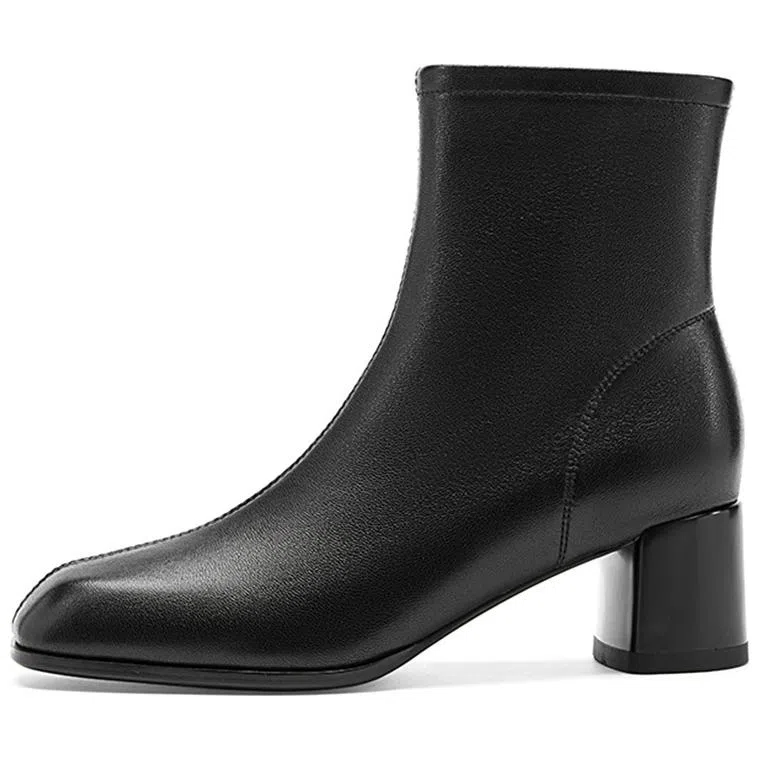 NINE WEST