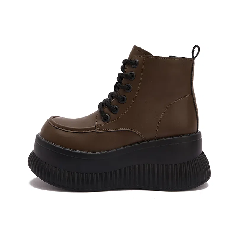 优质皮面厚底休闲百搭松糕鞋 短靴 女款