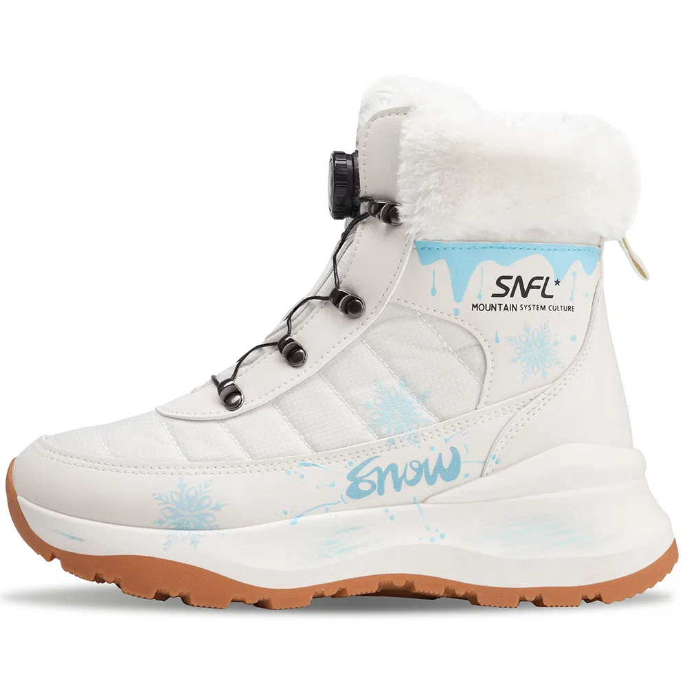 SNOW FLYING