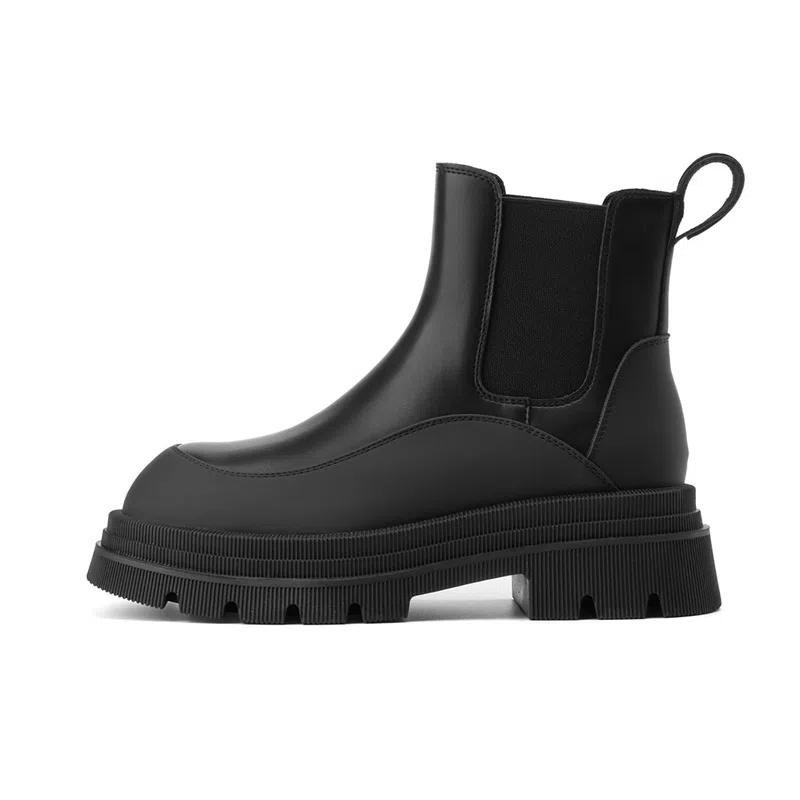 Daphne Chelsea Boots