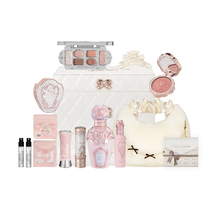 花知晓 心屿圣诞礼盒彩妆套装 易上色自然玻璃唇哑光