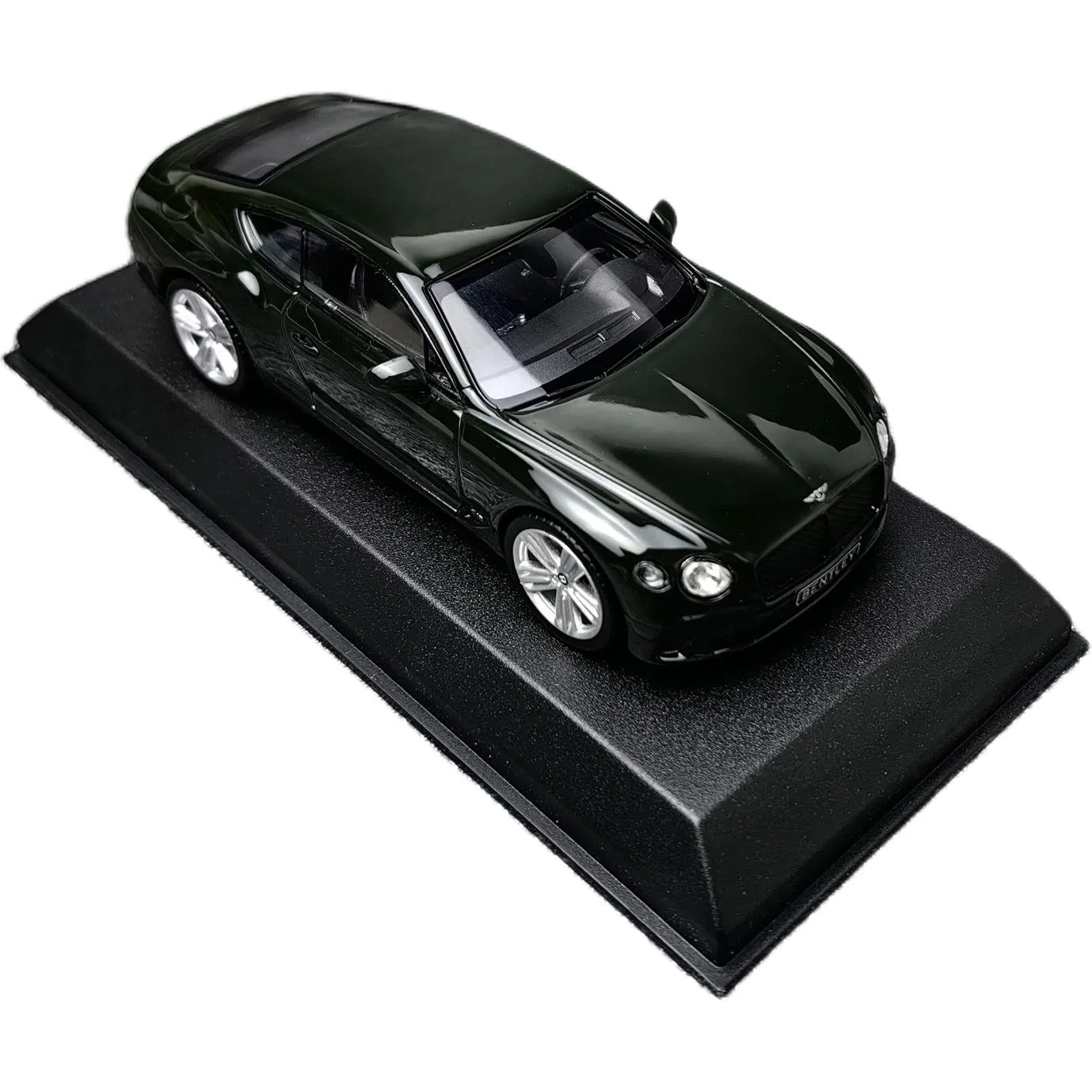 NOREV 143 Bentley GT 2018