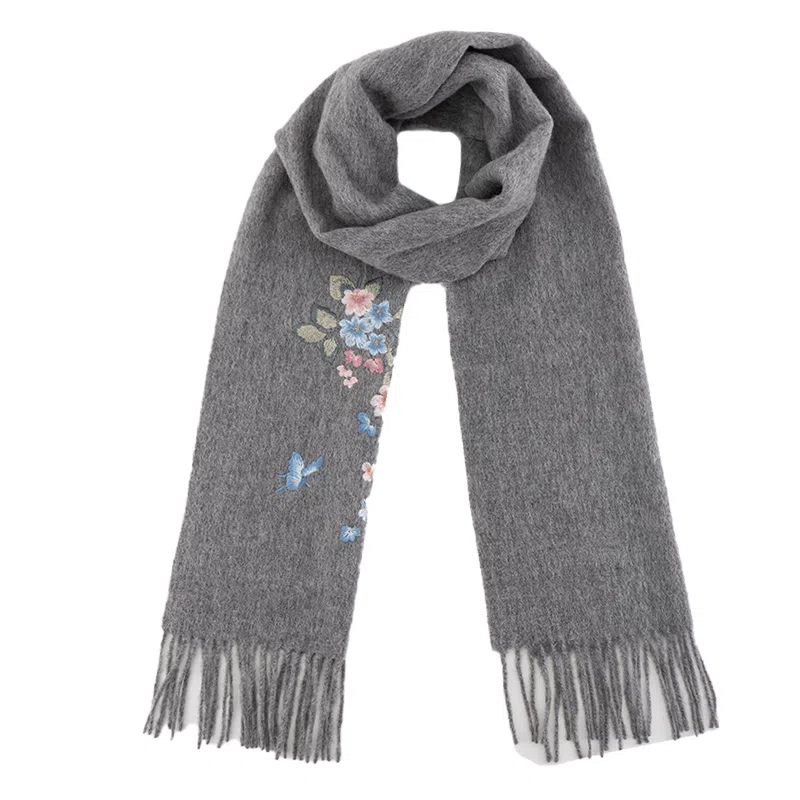 上海故事 秋冬福来系列绵羊毛加厚刺绣工艺流苏设计细腻柔软保暖礼盒包装 绒线围巾 女款