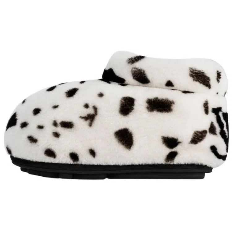 LOUIS VUITTON Lv Footprint