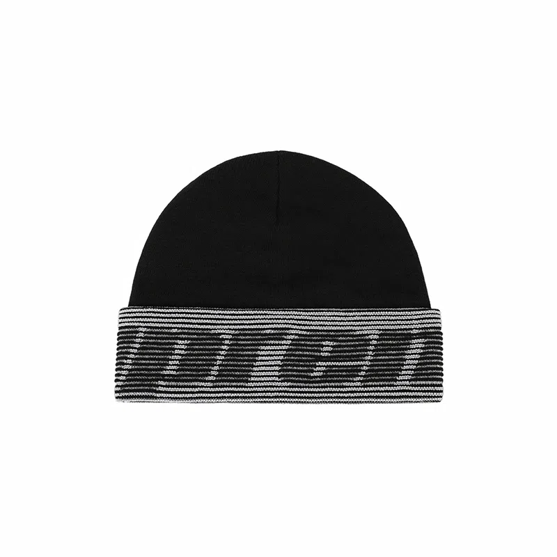 Supreme Reflective Jacquard Beanie
