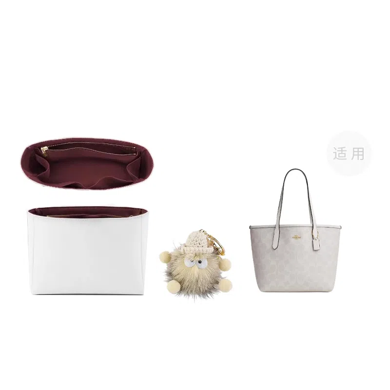 COACH City 23 Logo Tote