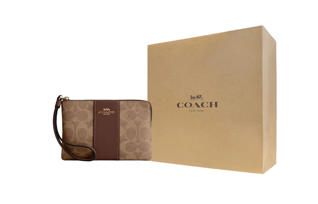 COACH Corner Zip 16