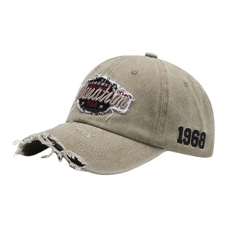 时尚复古破洞软顶字母立体刺绣韩版百搭弯檐水洗户外骑行出游遮阳潮牌 棉质材质 鸭舌帽 男女同款情侣款