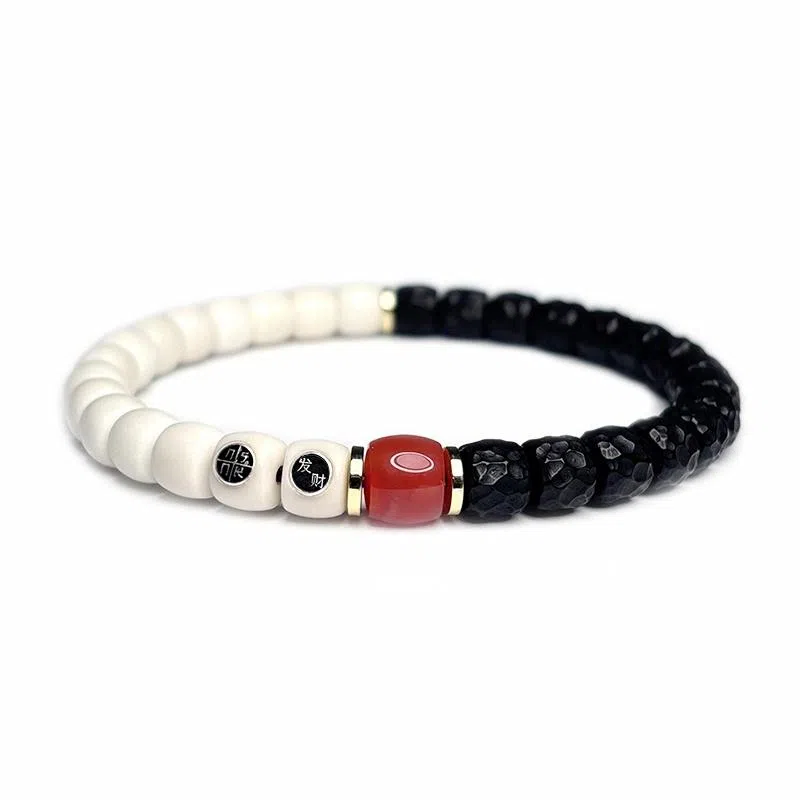 MOUNTAINS AND MANS 925