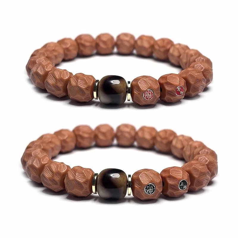 MOUNTAINS AND MANS 925