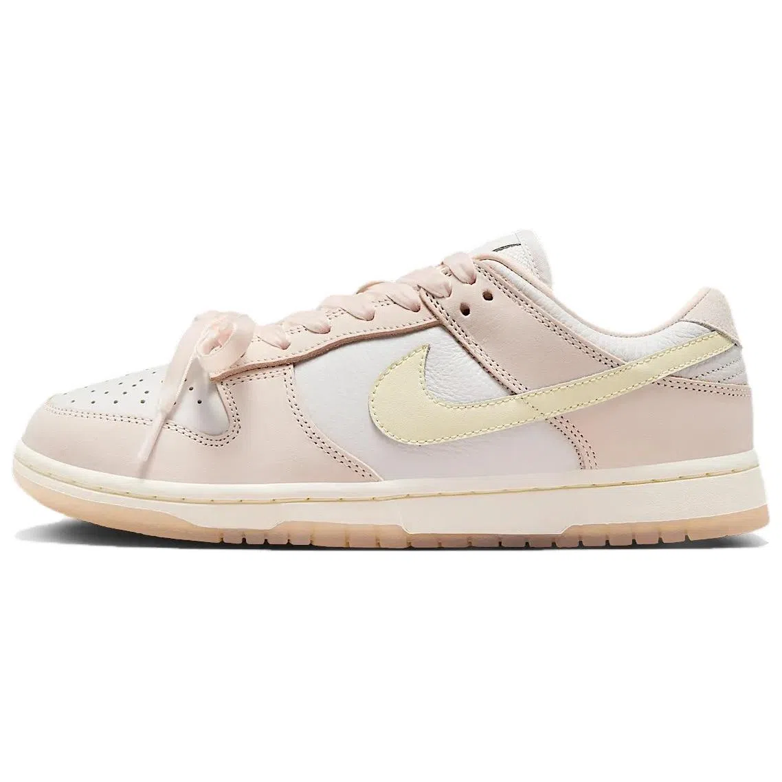 Nike Dunk Low "Light Soft Pink"
