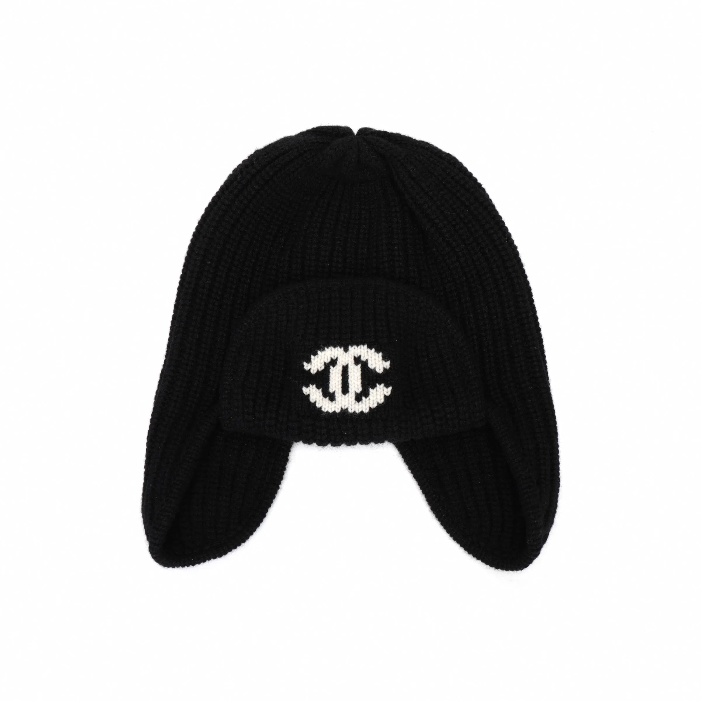 CHANEL -