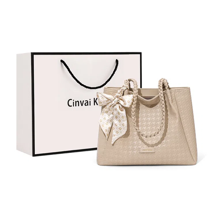 CinvaiKrose Tote