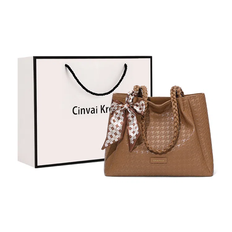 CinvaiKrose Tote