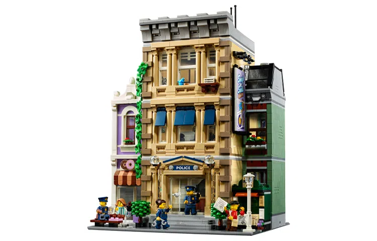 LEGO 10278