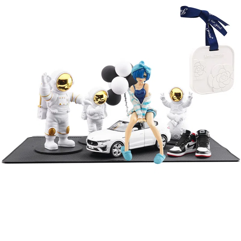 驰誉模型 玛莎拉蒂 莱万特 数字号码牌 中控 车内装饰品 车载香片 成品模型