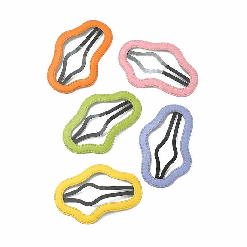 如花梦 镂空云朵侧边刘海夹 皮质 发夹 女款