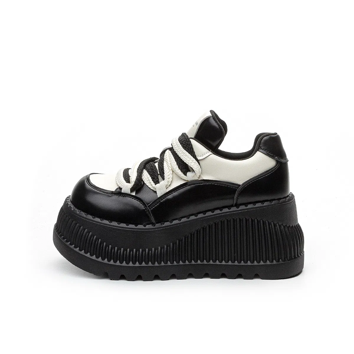 AQUASCUTUM