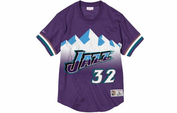 Mitchell Ness T 32